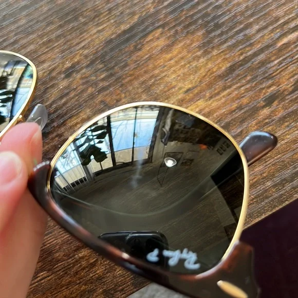 Polarized ray ban clubmaster classic with tortoise frame